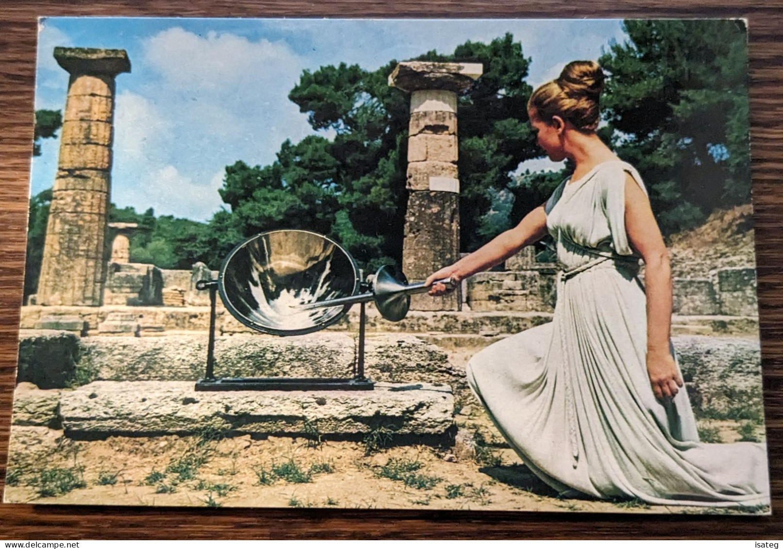 Carte Postale Grèce Olympia - La Flamme Olympique - Ohne Zuordnung