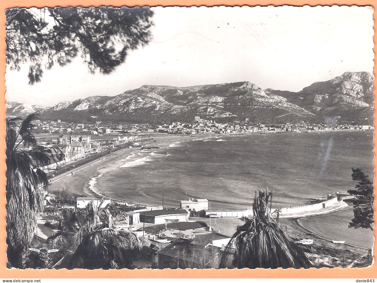 Ppgf/ CPSM Grand Format - BOUCHES DU RHONE - MARSEILLE - PROMENADE DE LA PLAGE ET MASSIF DE MARSEILLEVEYRE - Endoume, Roucas, Corniche, Strände