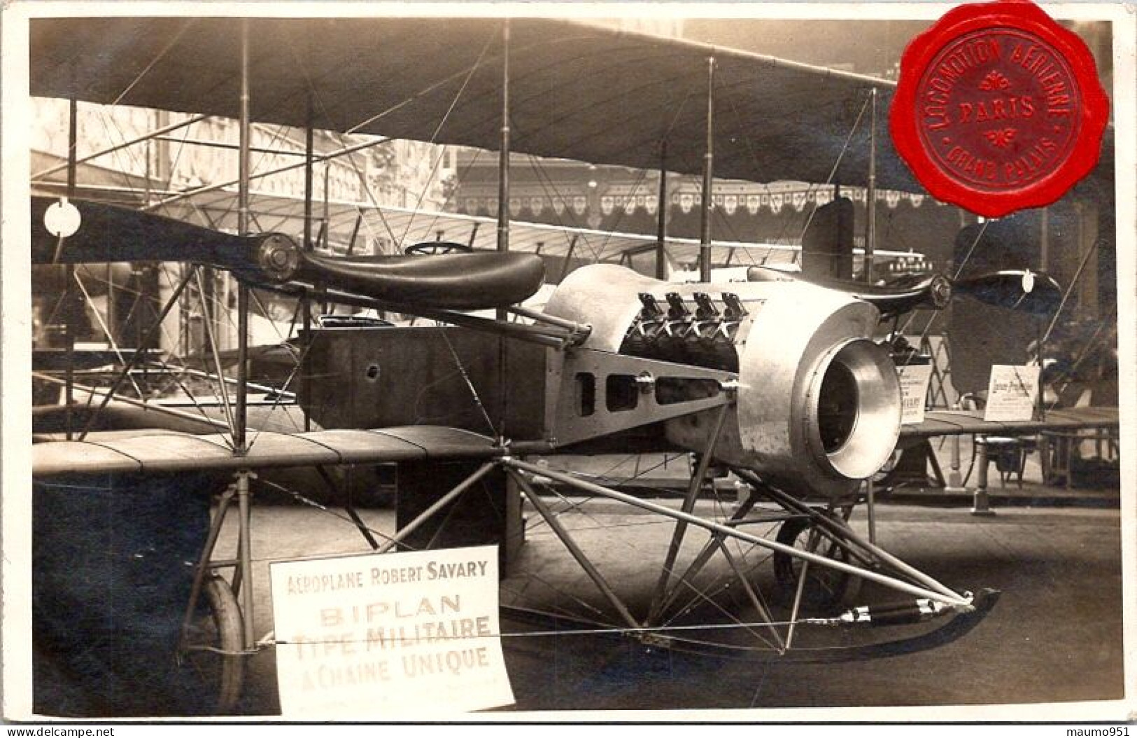CARTE PHOTO EXPOSITION LOCOMOTION AERIENNE GRAND PALAIS PARIS - Aréoplane Robert Savary. Biplan Type Militaire à Chaine - Sonstige & Ohne Zuordnung