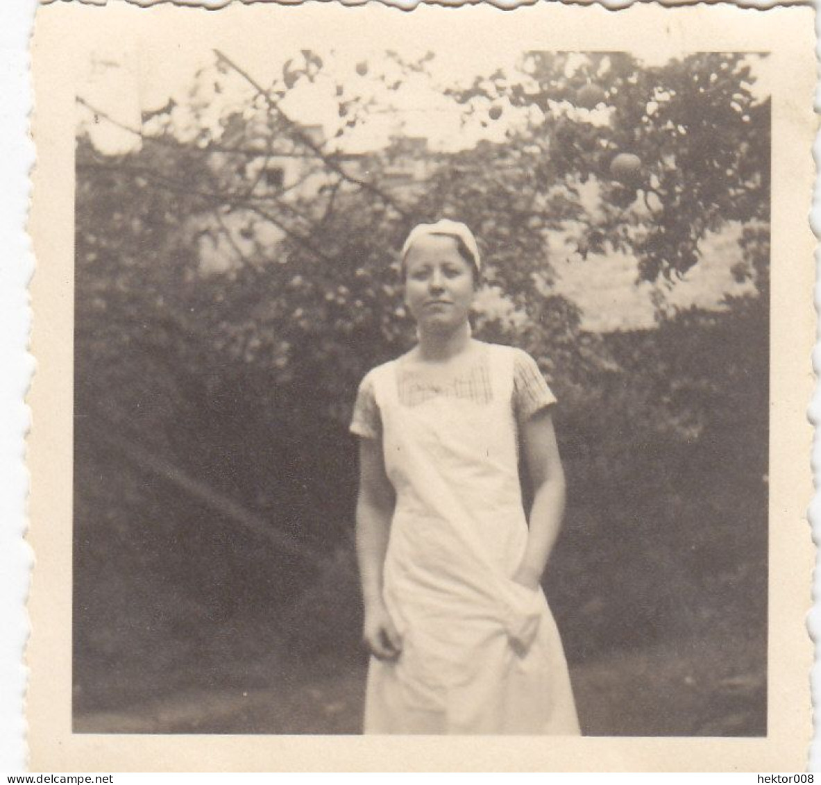 Altes Foto Vintage. Hübsche Junges Mädchen. Um 1935 (  B14  ) - Personnes Anonymes