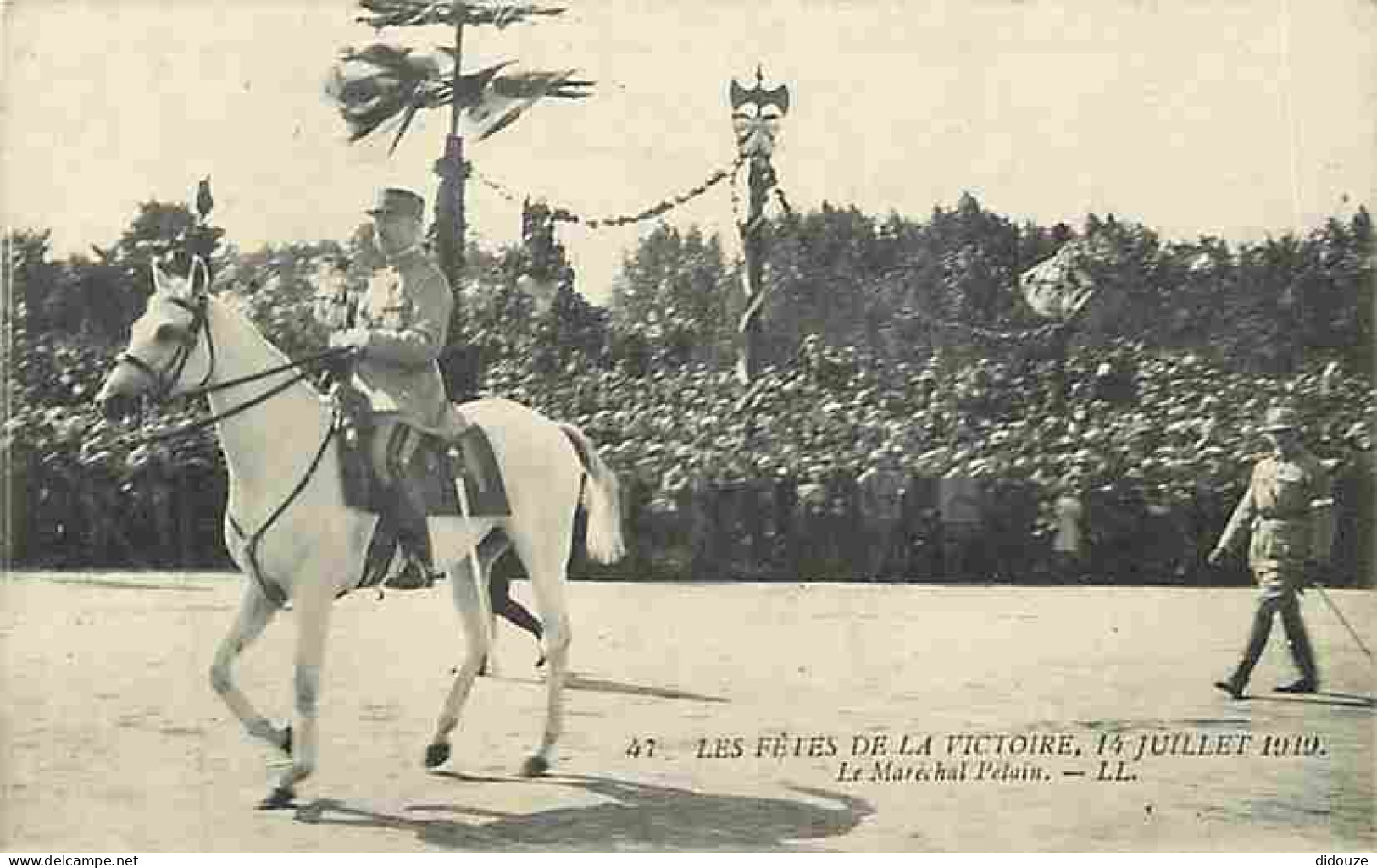 Militaria - Fetes De La Victoire -14 Juillet 1919 - Le Maréchal Pétain - Animée - Chevaux - Grosse Animation - Histoire  - Andere & Zonder Classificatie