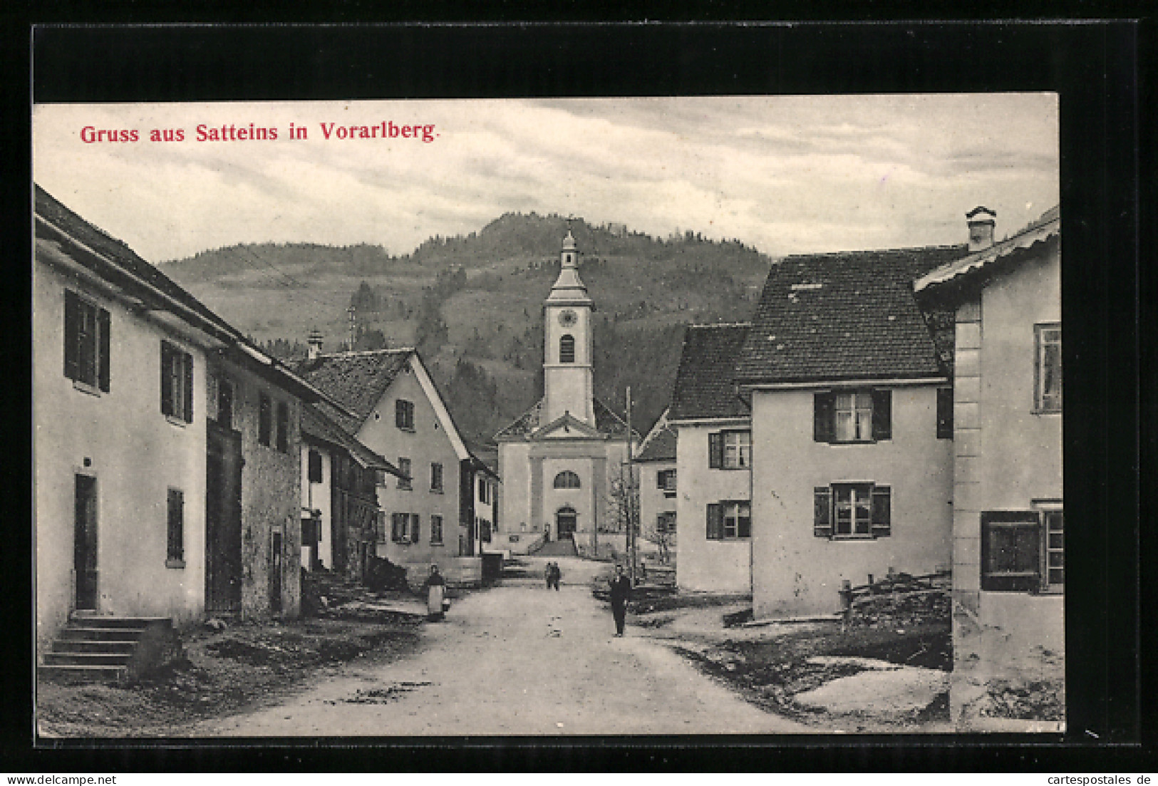 AK Satteins /Vorarlberg, Strassenpartie Mit Kirche  - Sonstige & Ohne Zuordnung