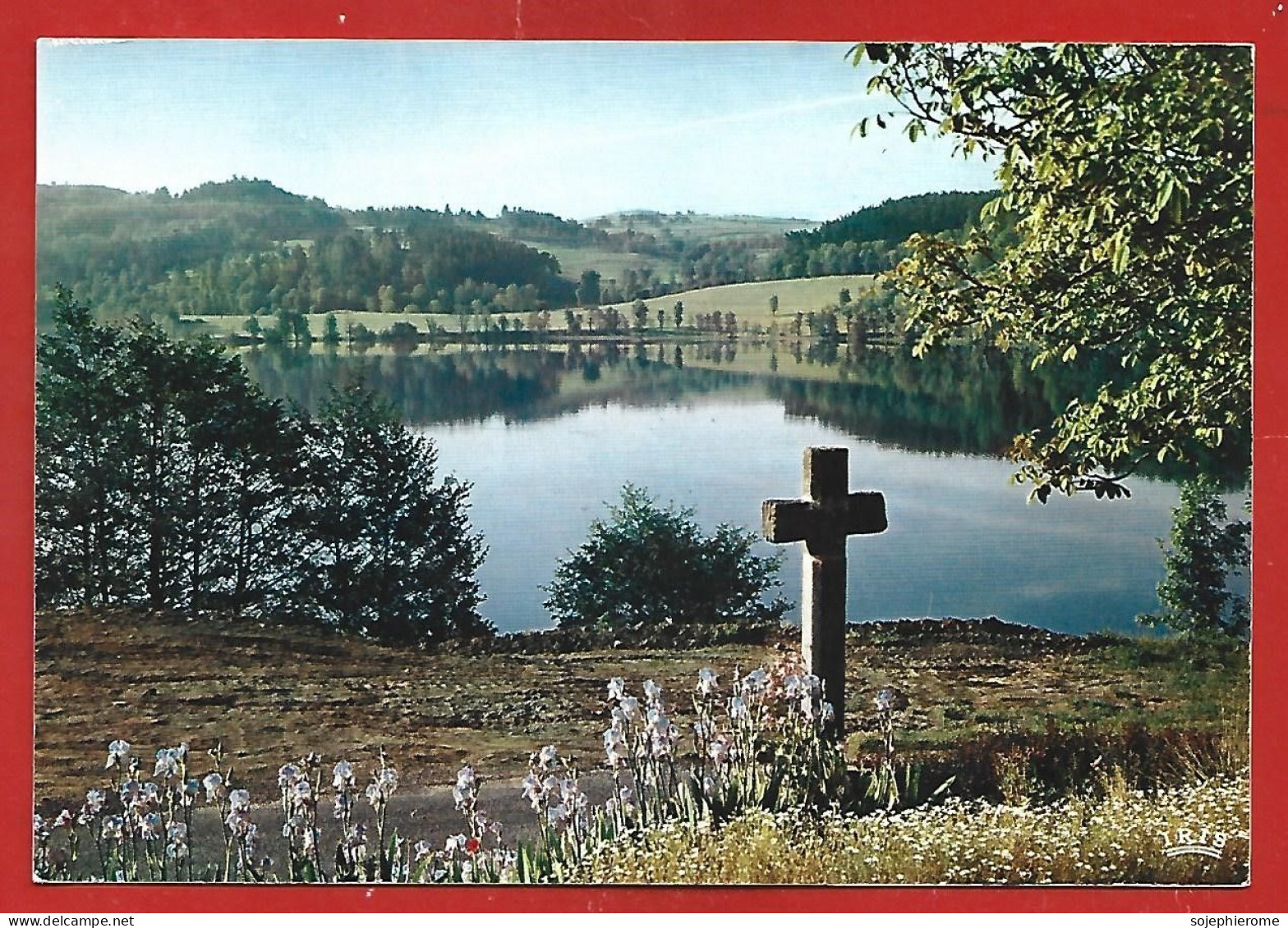 Lac D'Aydat (63) 2scans Calvaire En Pierre Du XVIe S. Du Cimetière De Fohet - Autres & Non Classés