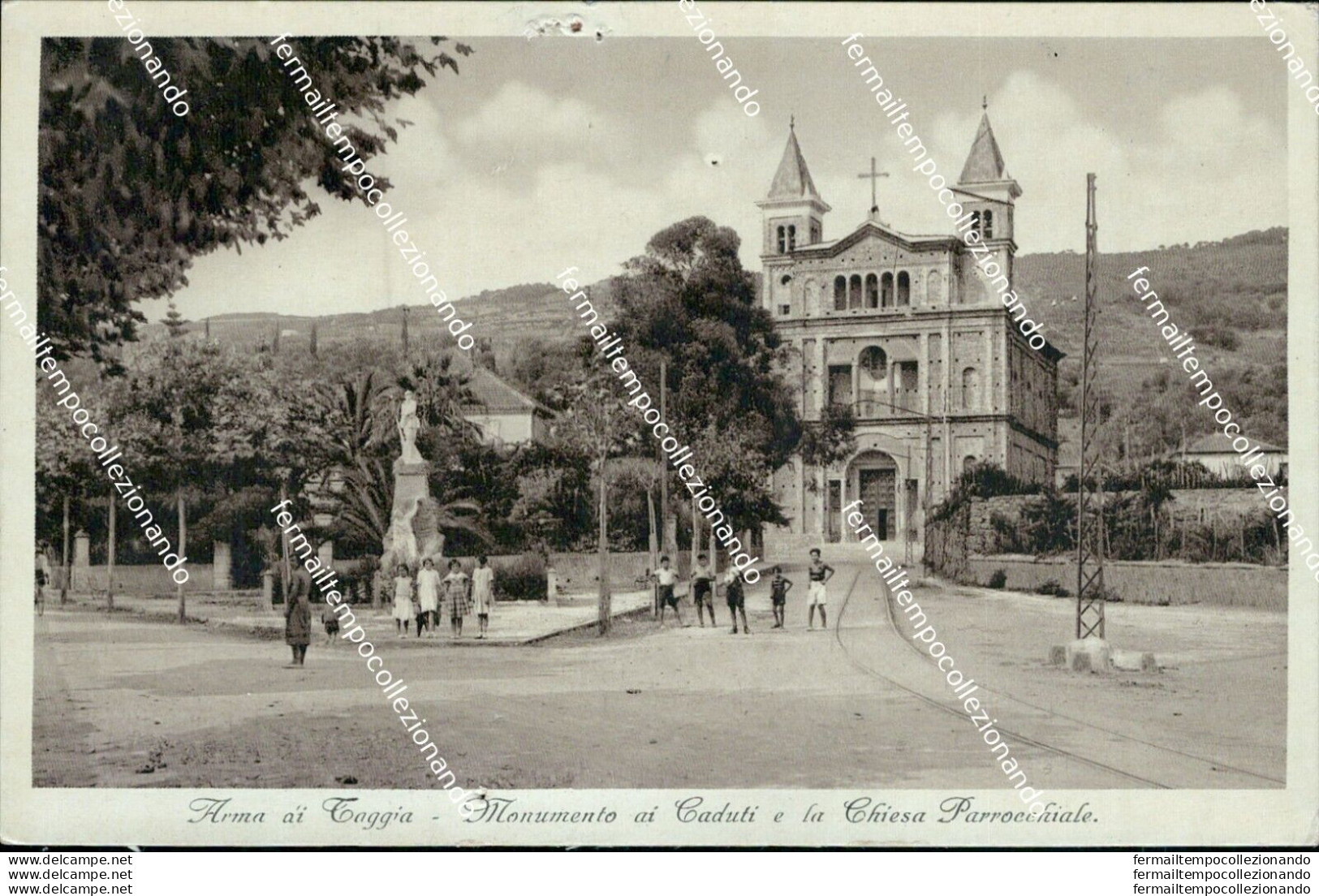 Bu225 Cartolina Arma Di Taggia Monumento Ai Caduti E La Chiesa Parrochiale - Imperia