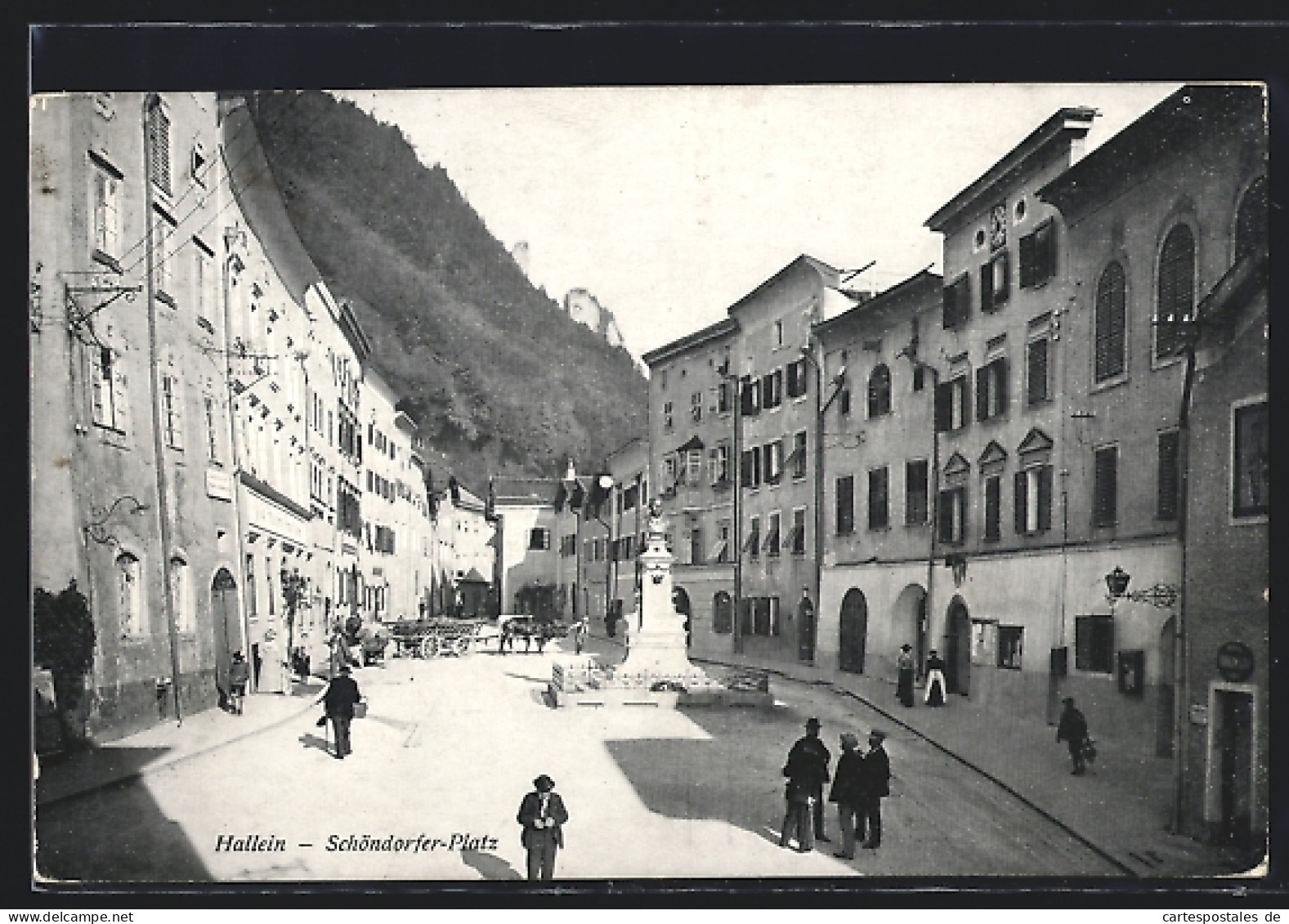 AK Hallein, Passanten Am Schöndorfer-Platz  - Sonstige & Ohne Zuordnung