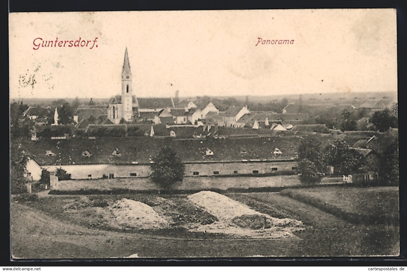 AK Guntersdorf, Panorama Mit Kirche  - Altri & Non Classificati