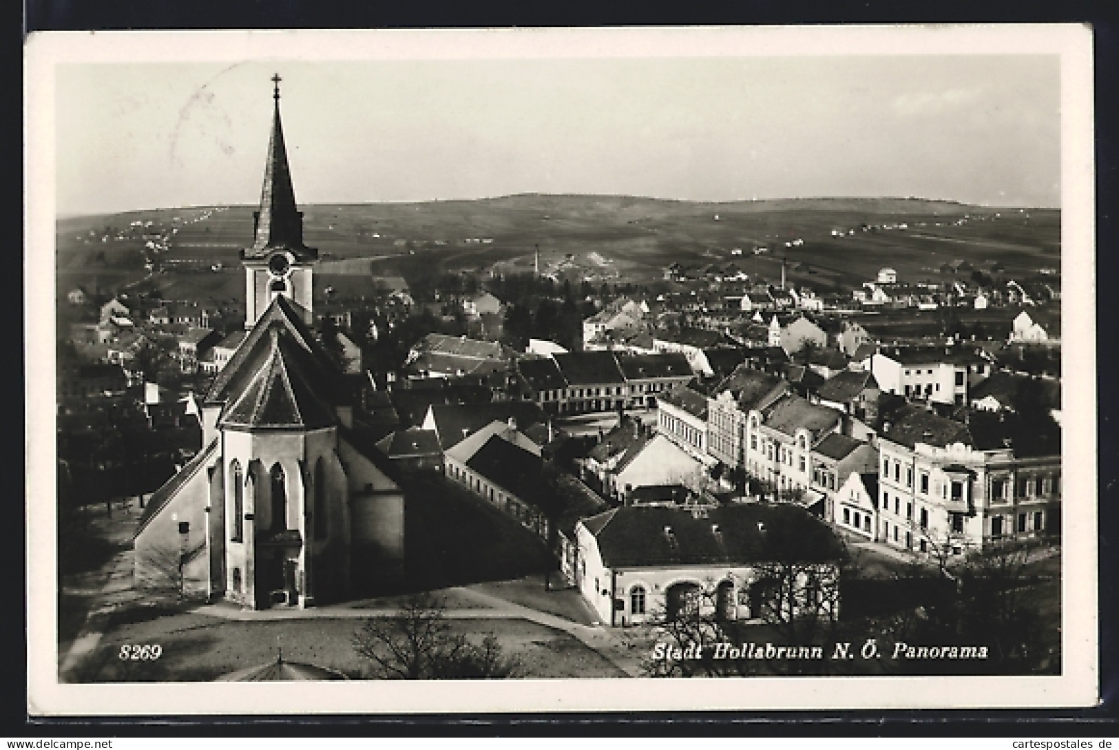 AK Hollabrunn /N.-Ö., Panorama Mit Kirche  - Autres & Non Classés