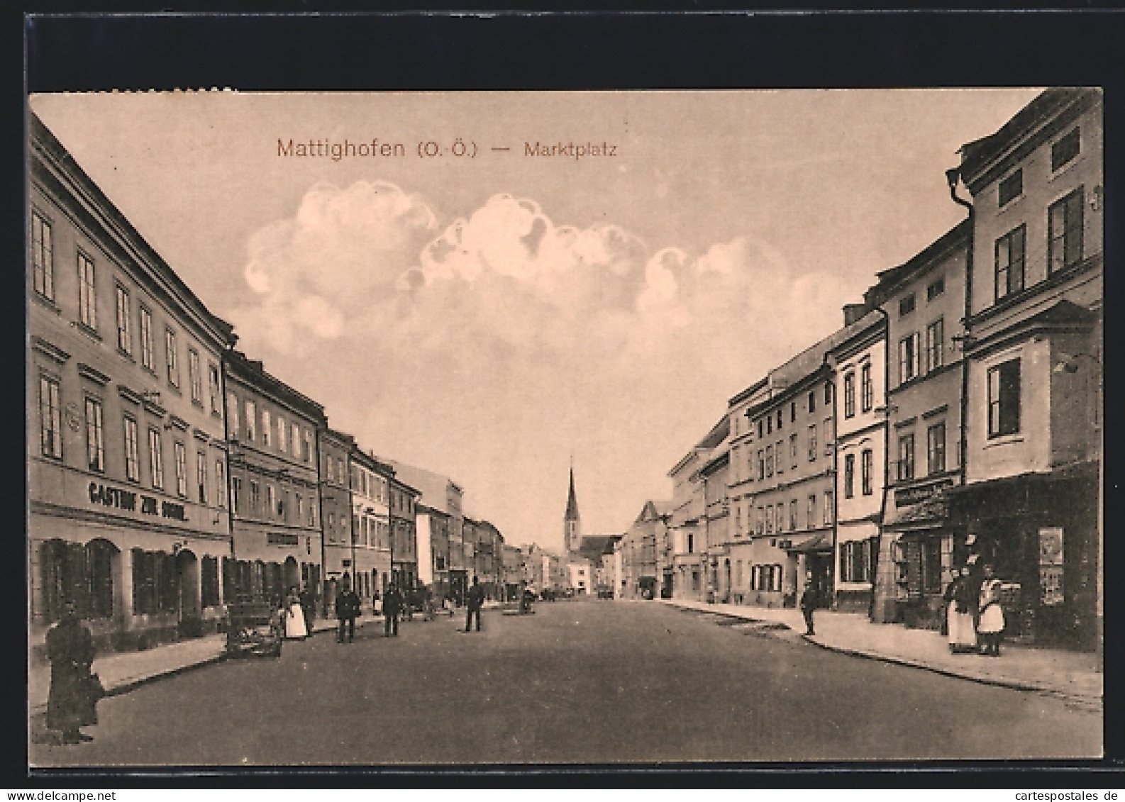 AK Mattighofen /O. Ö., Passanten Am Marktplatz  - Sonstige & Ohne Zuordnung