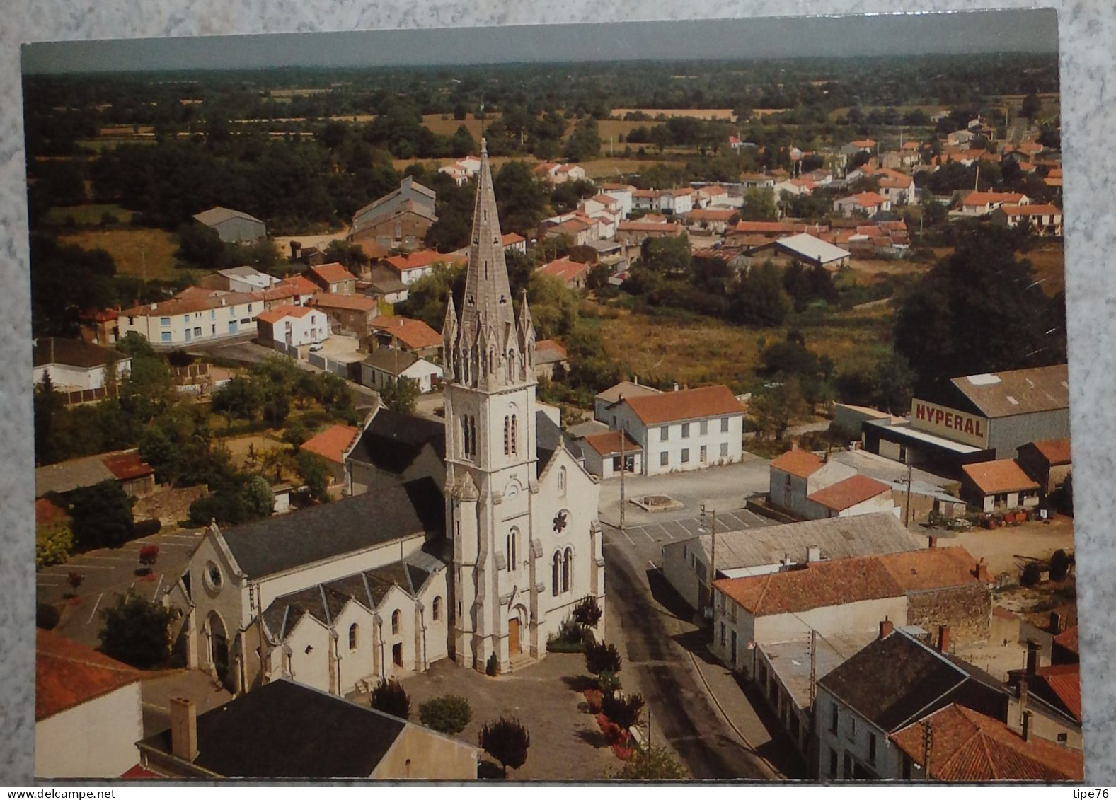 85 Vendée CPM L A Ferriere L'église Et Le Centre Du Bourg - Otros & Sin Clasificación
