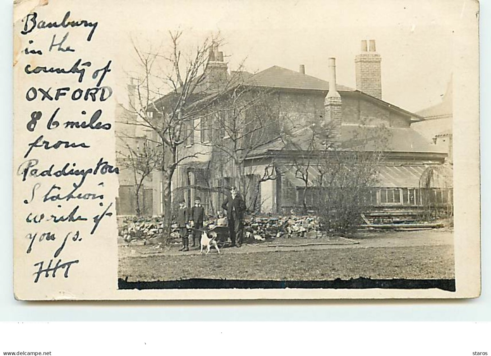 BANBURY - RPPC - Homme Et Enfants Devant Une Maison - Andere & Zonder Classificatie