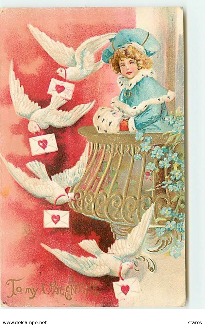 Carte Gaufrée - Clapsaddle - To My Valentine - Jeune Fille Sur Un Balcon Regardant Des Colombes - Saint-Valentin