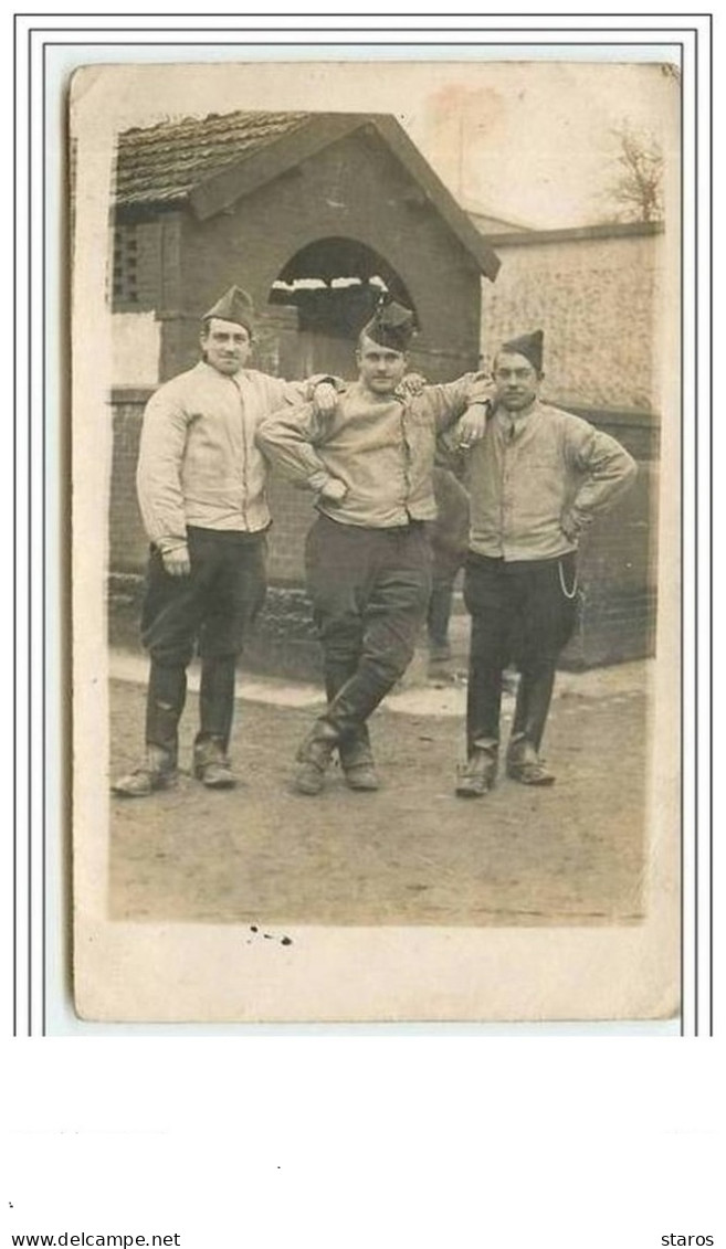 BOURGES Militaires - Bourges