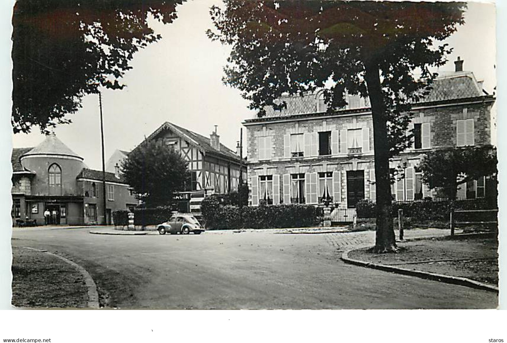 BOISSY SAINT LEGER Carrefour De La Tourelle Maison De Repos D'Air-France - Boissy Saint Leger