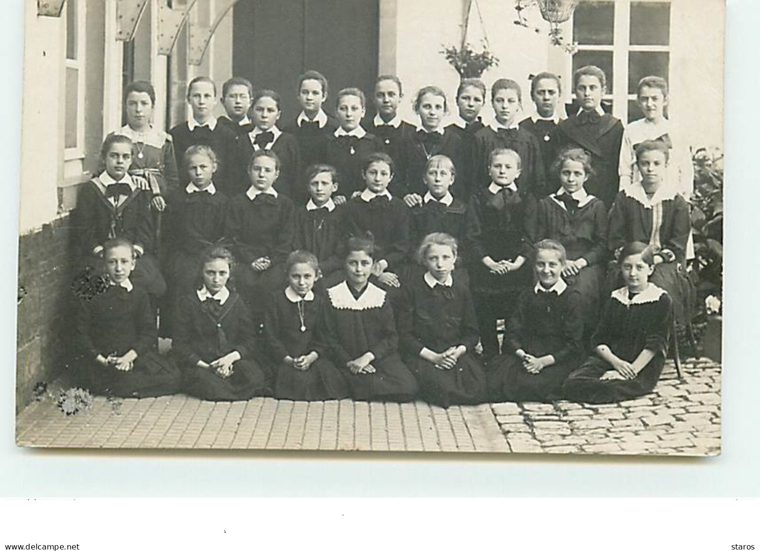 Carte Photo De Jeunes Filles - Ecole - Schulen