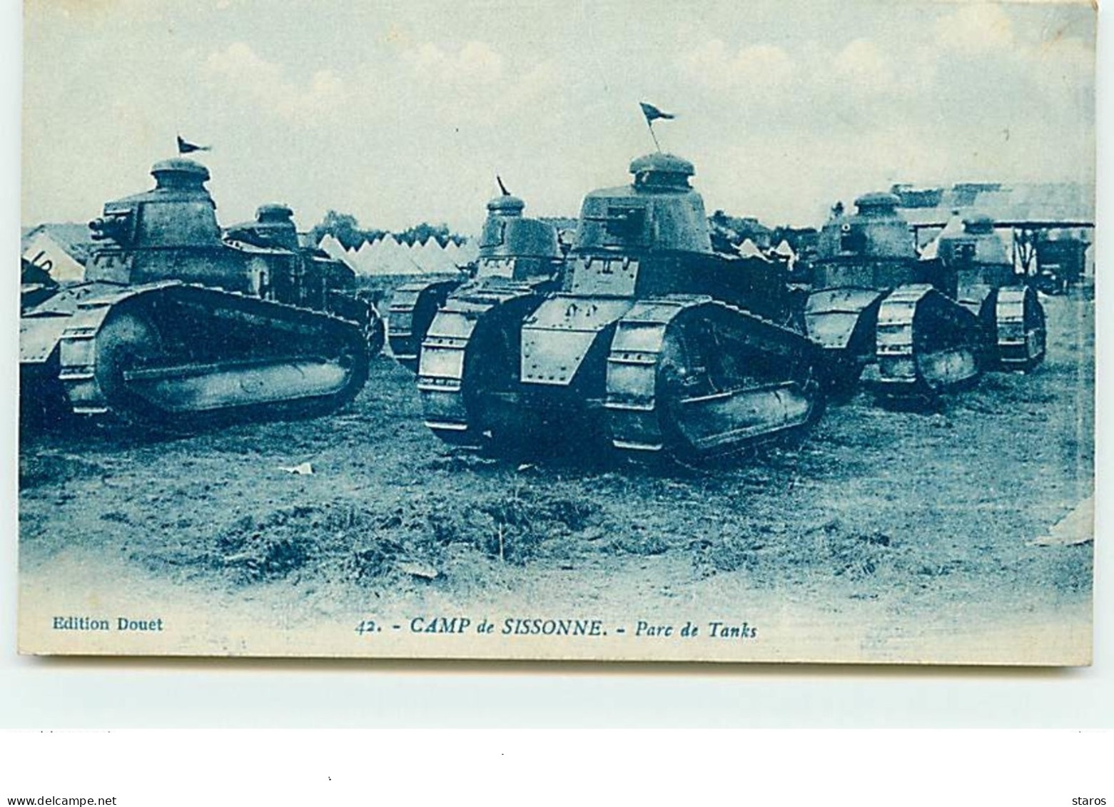 Camp De Sissonne - Parc De Tanks - Ausrüstung