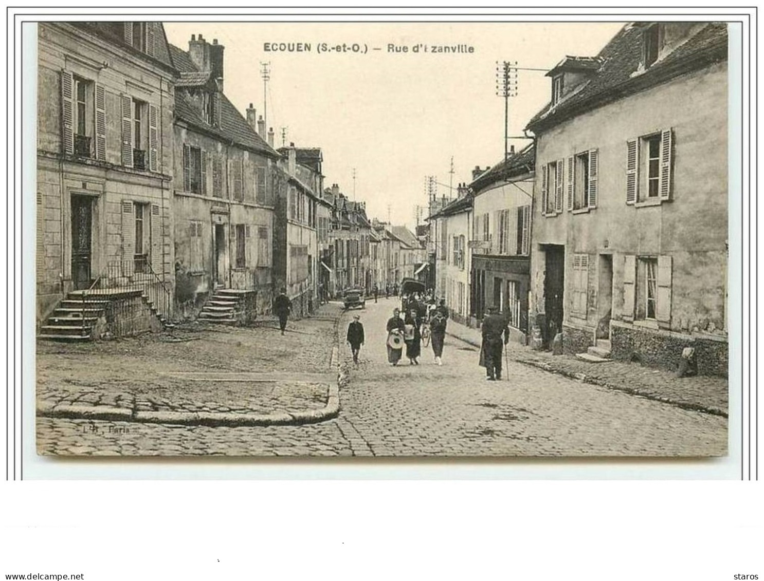 ECOUEN Rue D'Ezanville - Ecouen