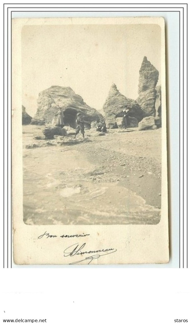 Carte-Photo De POUZAUGES Rochers Et Plage - Pouzauges