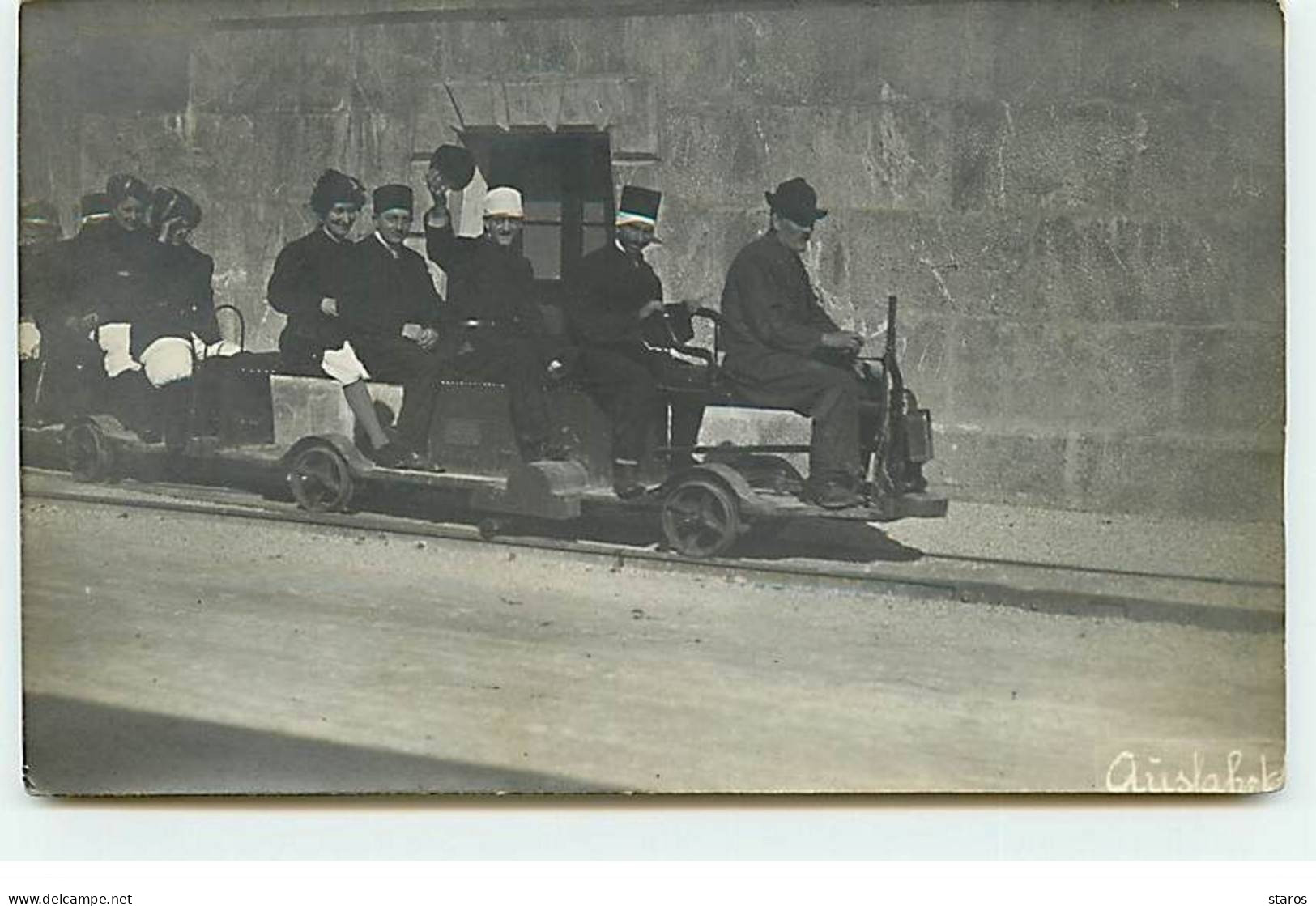 Autriche - RPPC - HALLSTATT-SALZBERGWERK - Hommes Et Femmes Assis Dans Un Petit Train - Hallstatt