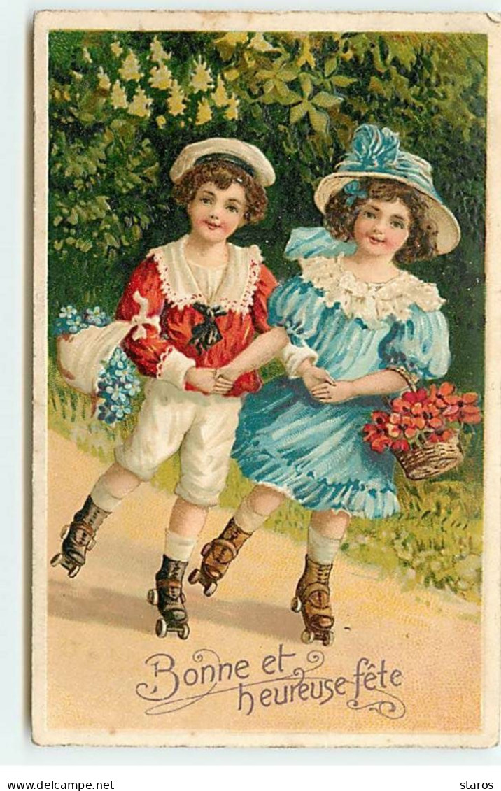 Carte Gaufrée - Bonne Et Heureuse Fête - Couple Portant Des Paniers Remplis De Fleurs, En Patins à Roulettes - Autres & Non Classés