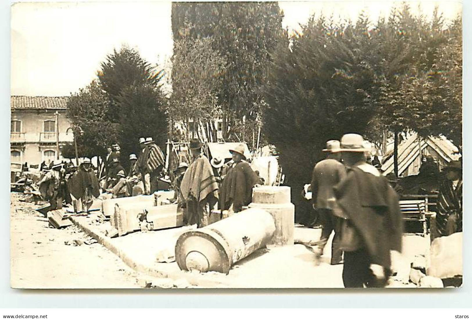 Colombie - PASTO - RPPC - Hommes Près De Colonnes Au Sol - Colombie