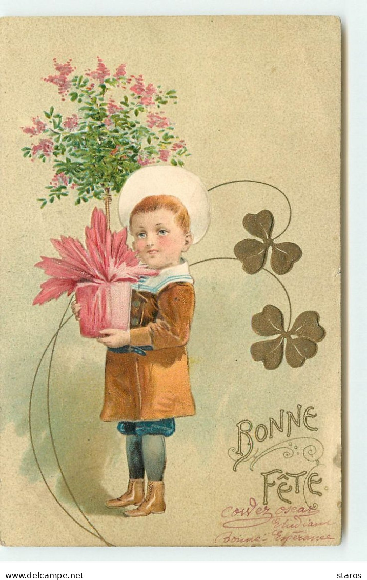 Carte Gaufrée - Bonne Fête - Enfant Apportant Un Arbuste Fleuri - Andere & Zonder Classificatie