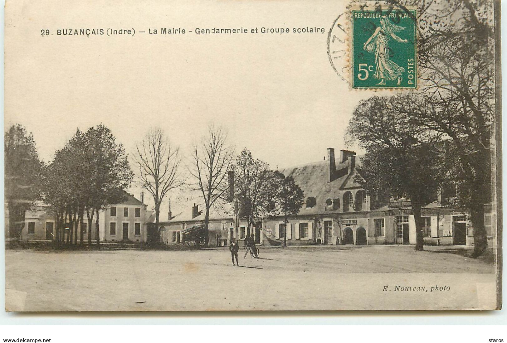 BUZANCAIS - La Mairie - Gendarmerie Et Groupe Scolaire - Altri & Non Classificati