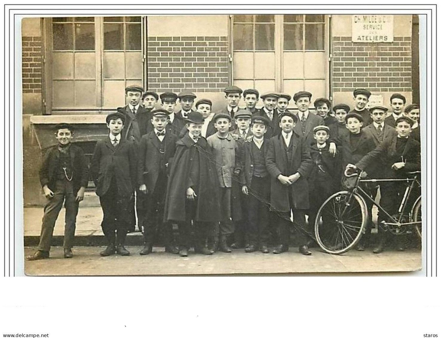 Carte-Photo De PARIS XVII  60 Rue Desrenaudes (avenue Niel) Ch. Mildé Fils &amp Amp  Cie - Arrondissement: 17