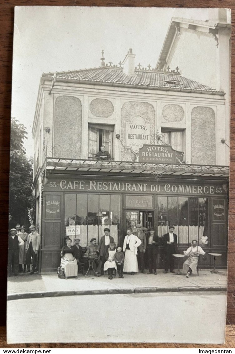 Villeneuve-le-Roi - Superbe Carte Photo - Hôtel Restaurant Du Commerce - Très Animée Billiards Enseigne Vers 1900 / 1910 - Villeneuve Le Roi