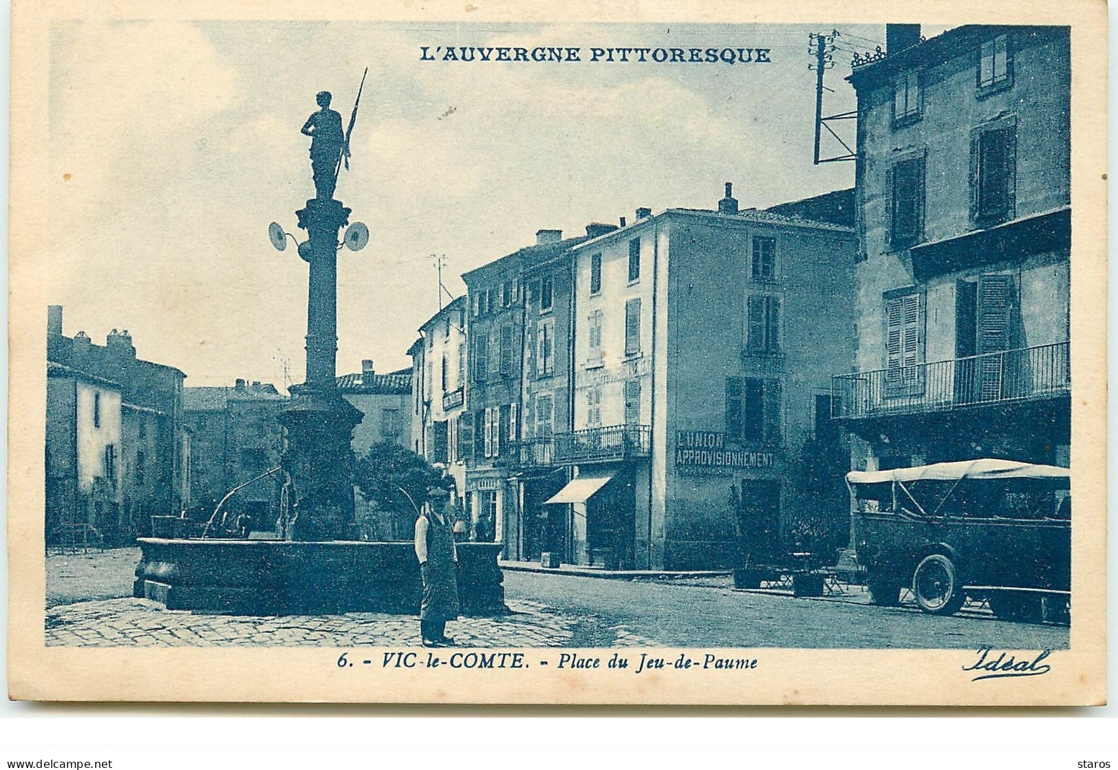 VIC LE COMTE - Place Du Jeu De Paume - Vic Le Comte