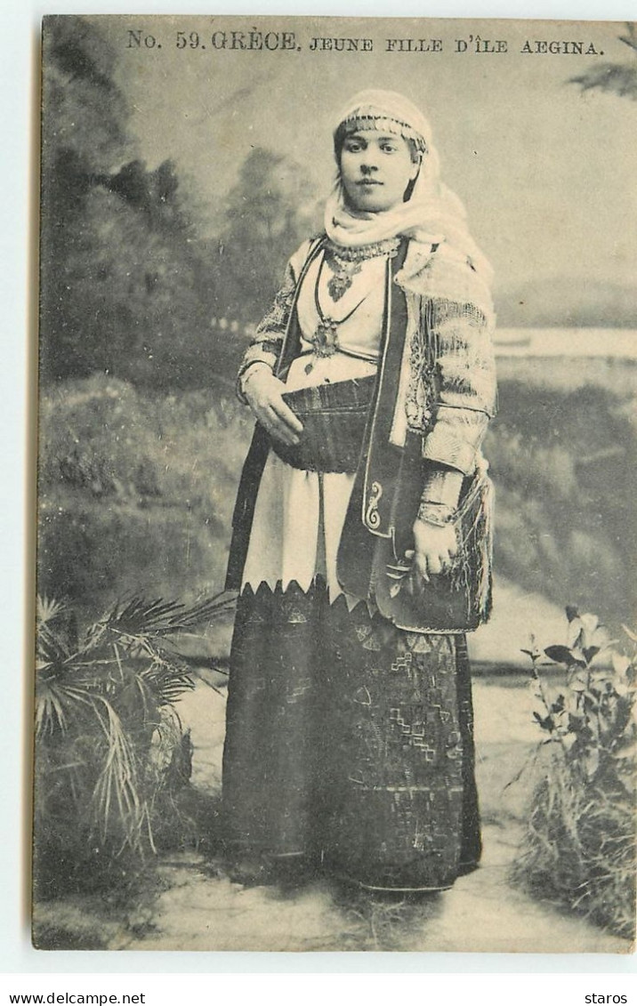 GRECE - Jeune Fille D'Ile Aegina - Griechenland