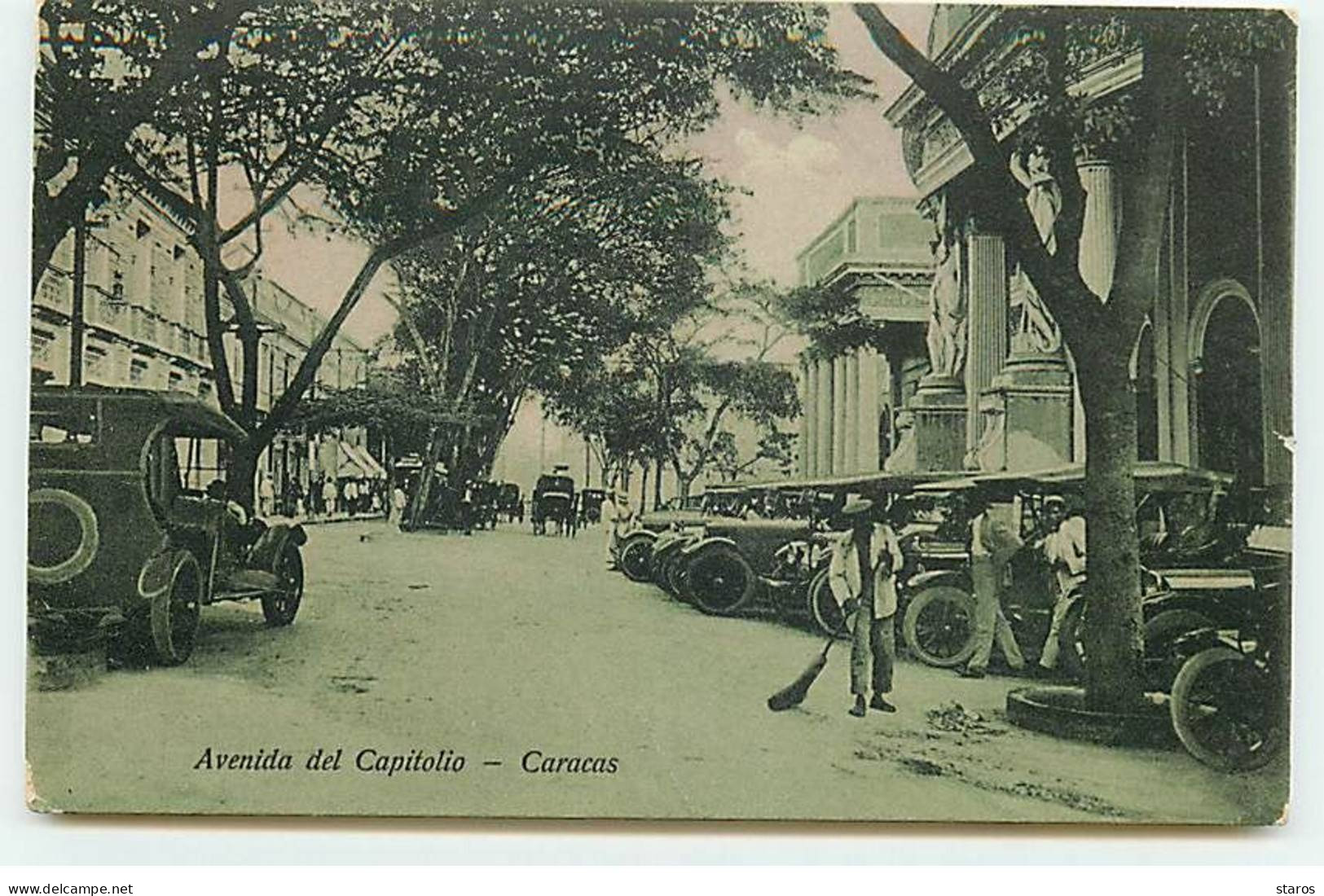 Venezuela - CARACAS - Avenida Del Capitolio - Venezuela
