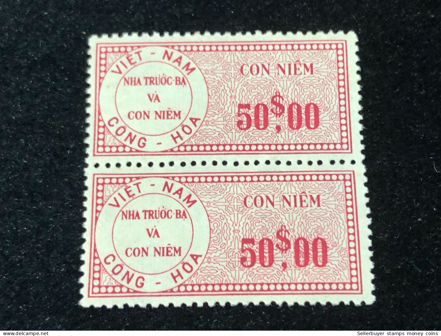 Vietnam South Wedge Before 1975( 50 $ The Wedge Has Not Been Used Yet) 2 Pcs 2 Stamps Quality Good - Collections