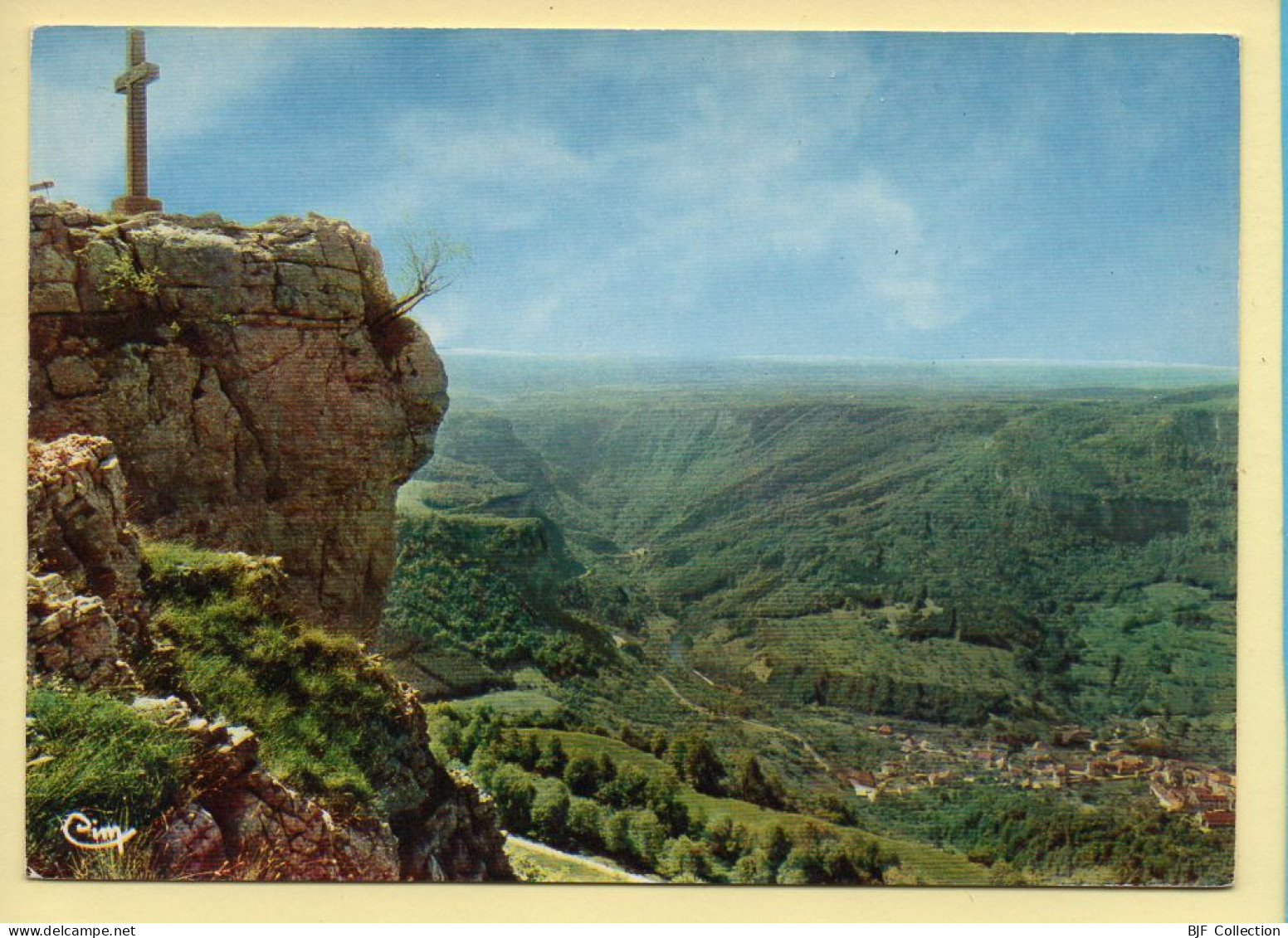 25. MOUTHIER – La Croix De La Roche De Haute-Pierre / Vallée De La Loue Touristique (voir Scan Recto/verso) - Sonstige & Ohne Zuordnung