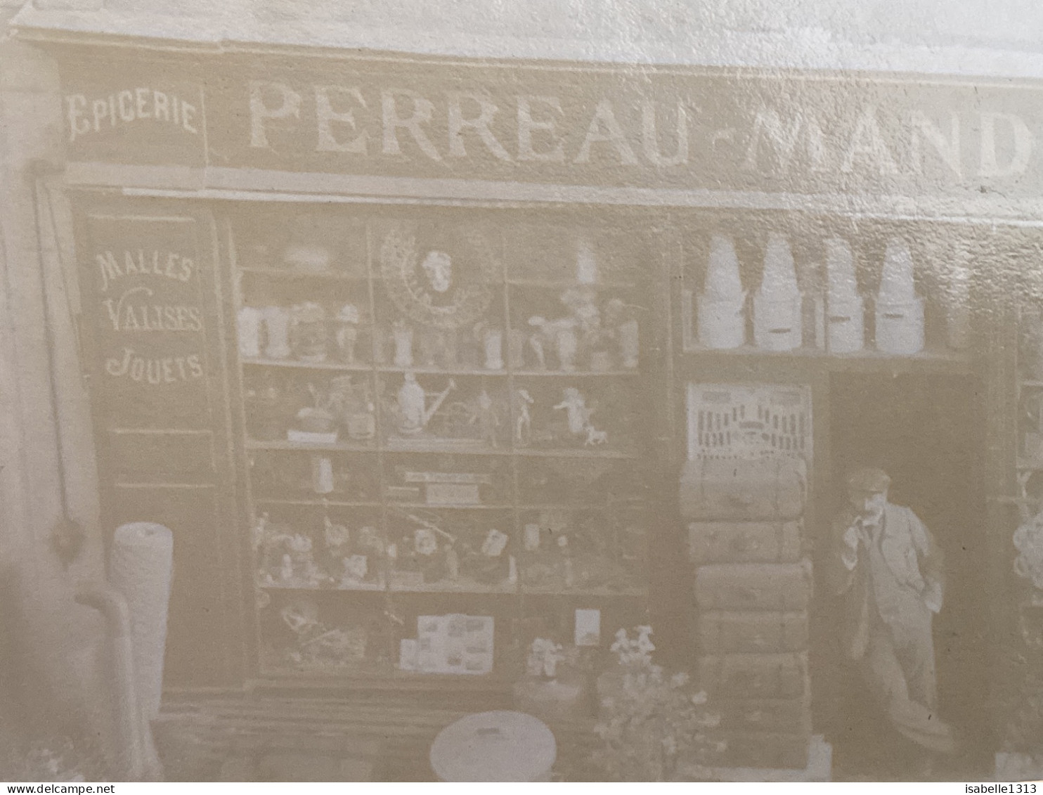 Photo Snapshot 1900 BOURDON-LANCY Dans La Rue Saint-Jean, Commerce, Magasin, Spécialiste De Dragées - Anonyme Personen