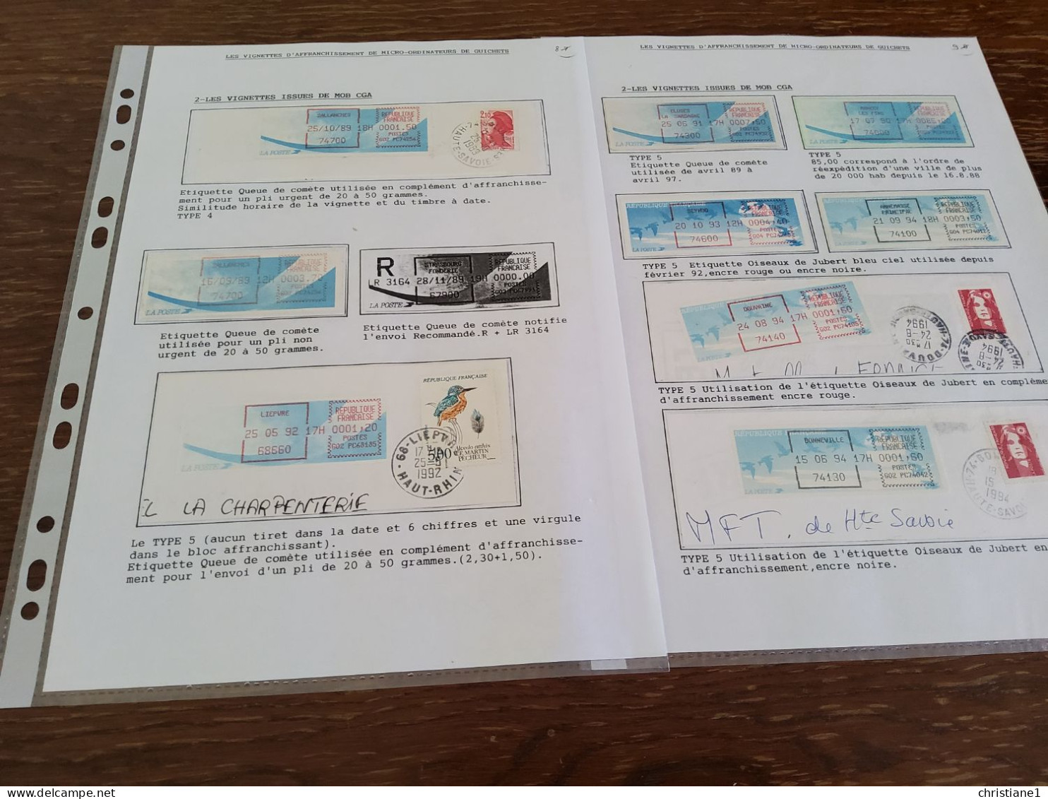 Dossier de 48 pages et plus de 100 vignettes d affranchissement