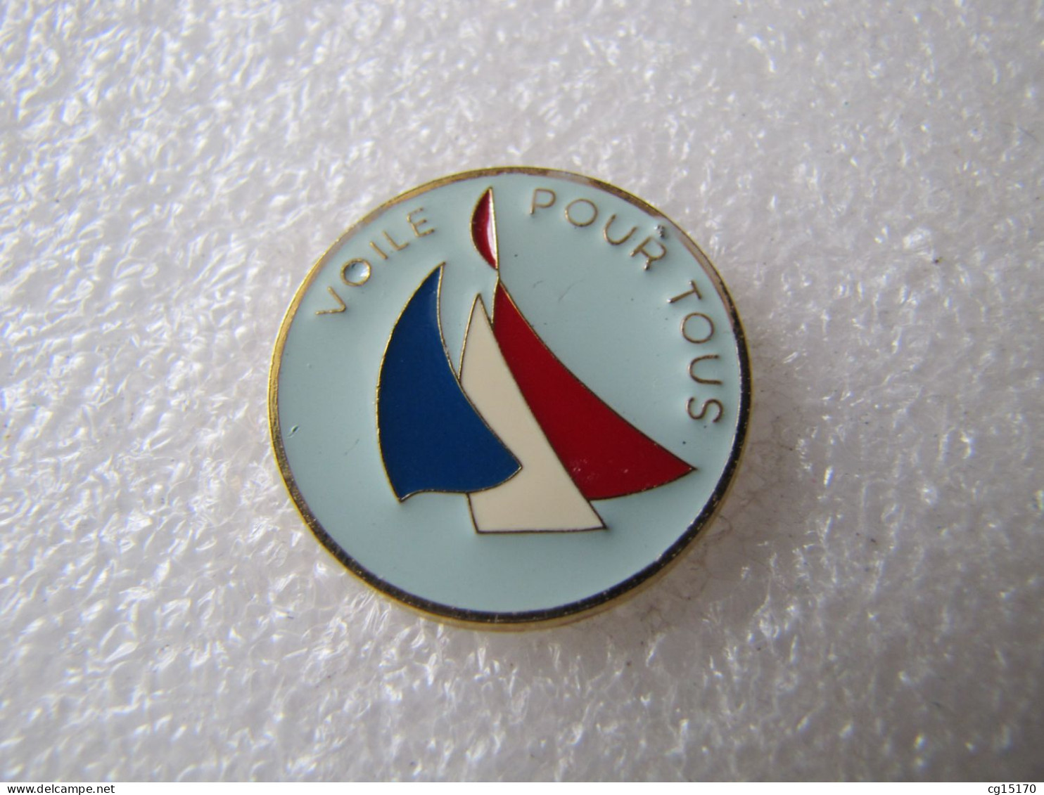 PIN'S   VOILE POUR TOUS - Bateaux