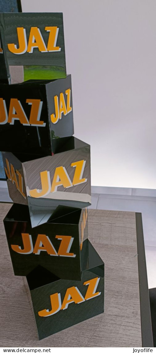 Présentoir De Vitrine Vintage Jaz - Materiaal