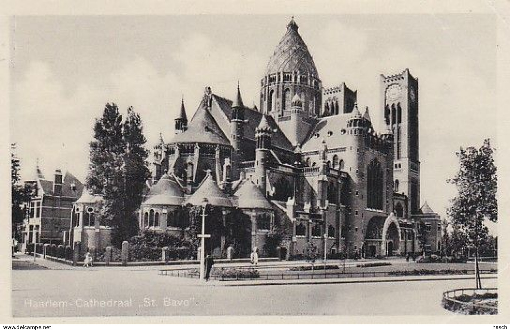 1889	72	Haarlem, Cathedraal ,,St. Bavo’’ (rechtsboven Een Vouw) - Haarlem