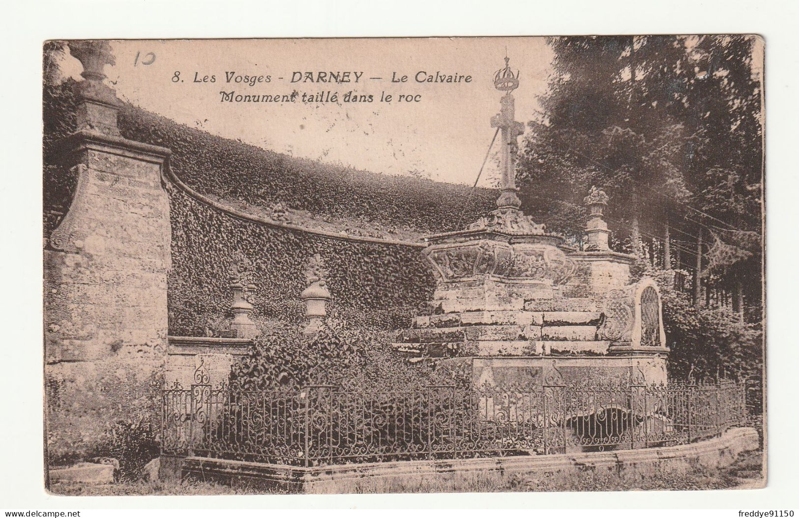 88 . DARNEY . LE CALVAIRE . MONUMENT TAILLE DANS LE ROC . 1926 - Darney