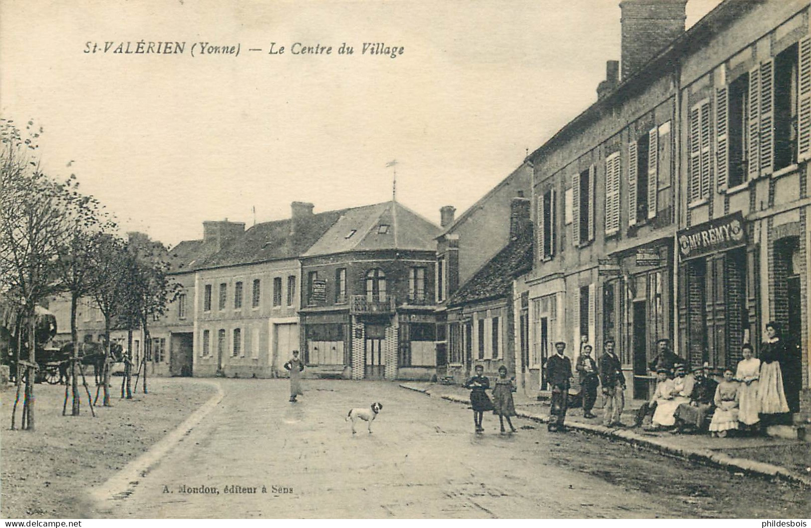 YONNE  SAINT VALERIEN   Le Centre Du Village - Saint Valerien