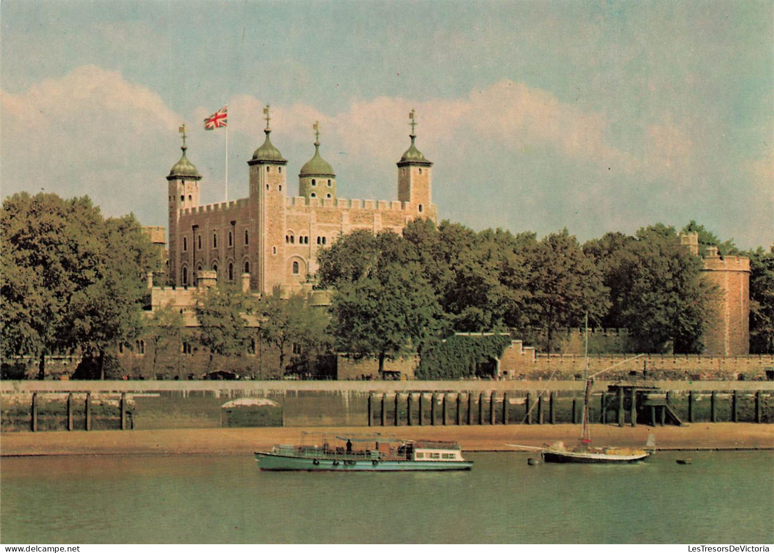 ROYAUME UNI - Angleterre - London - Tower Of London And River Thames - Carte Postale - Tower Of London