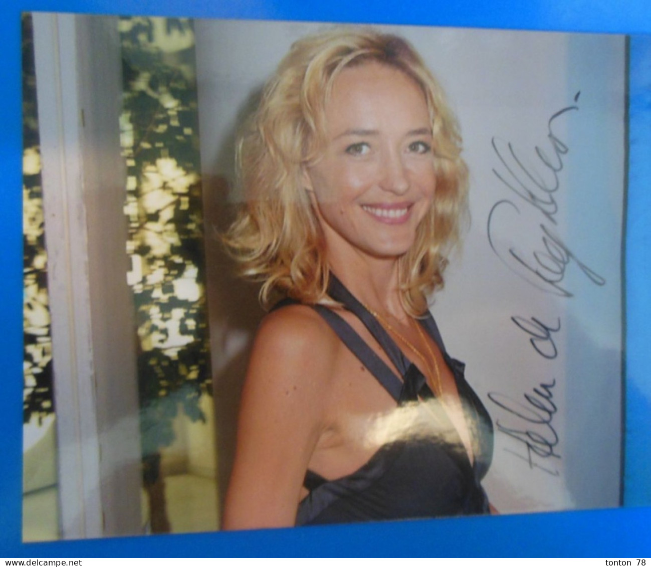 AUTOGRAPHE DE HELENE DE FOUGEROLLES SUR PHOTO - Schauspieler Und Komiker