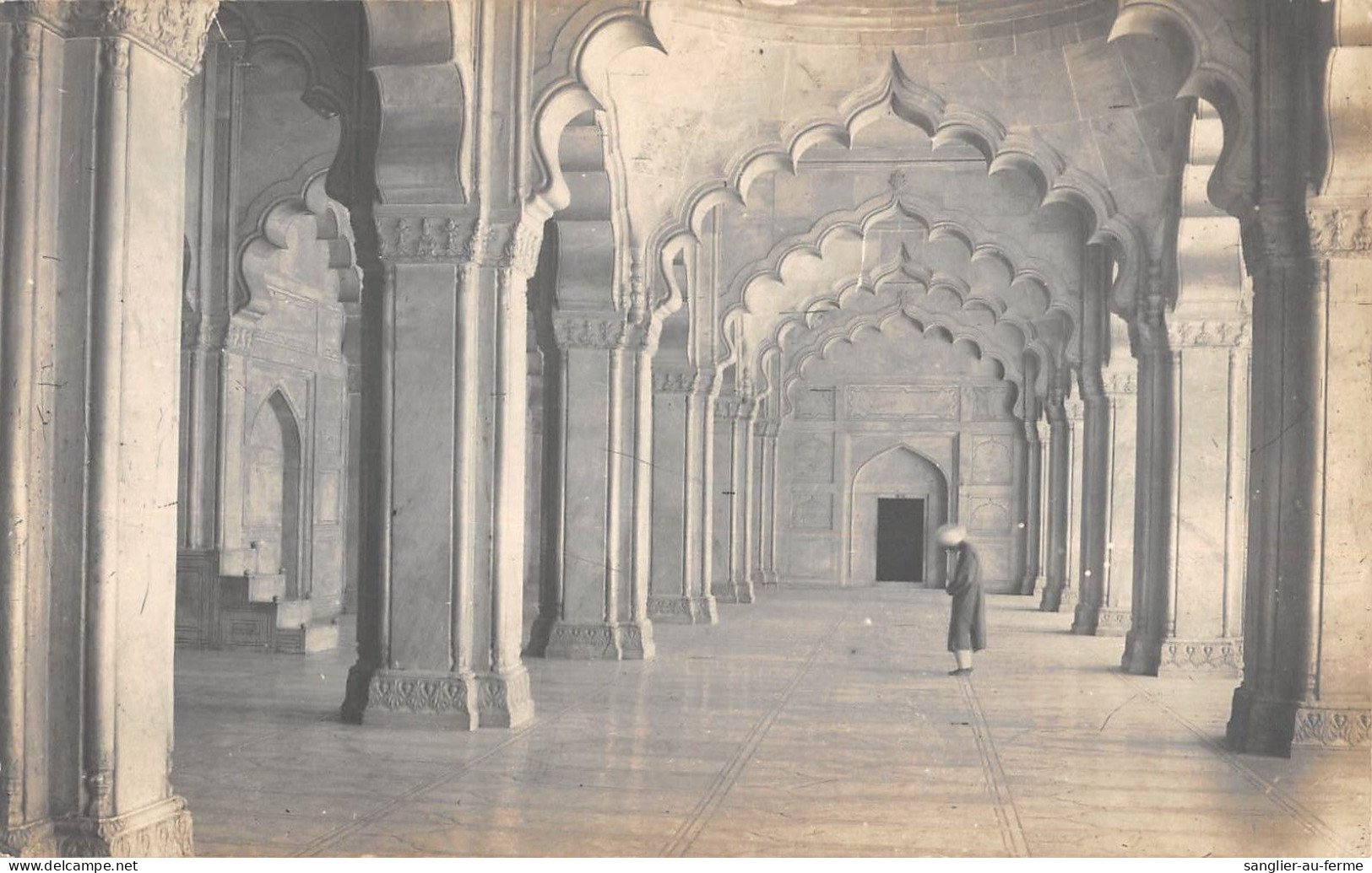 CPA INDE / CARTE PHOTO / AGRA / INTERIOR PEARL MOSQUE - India