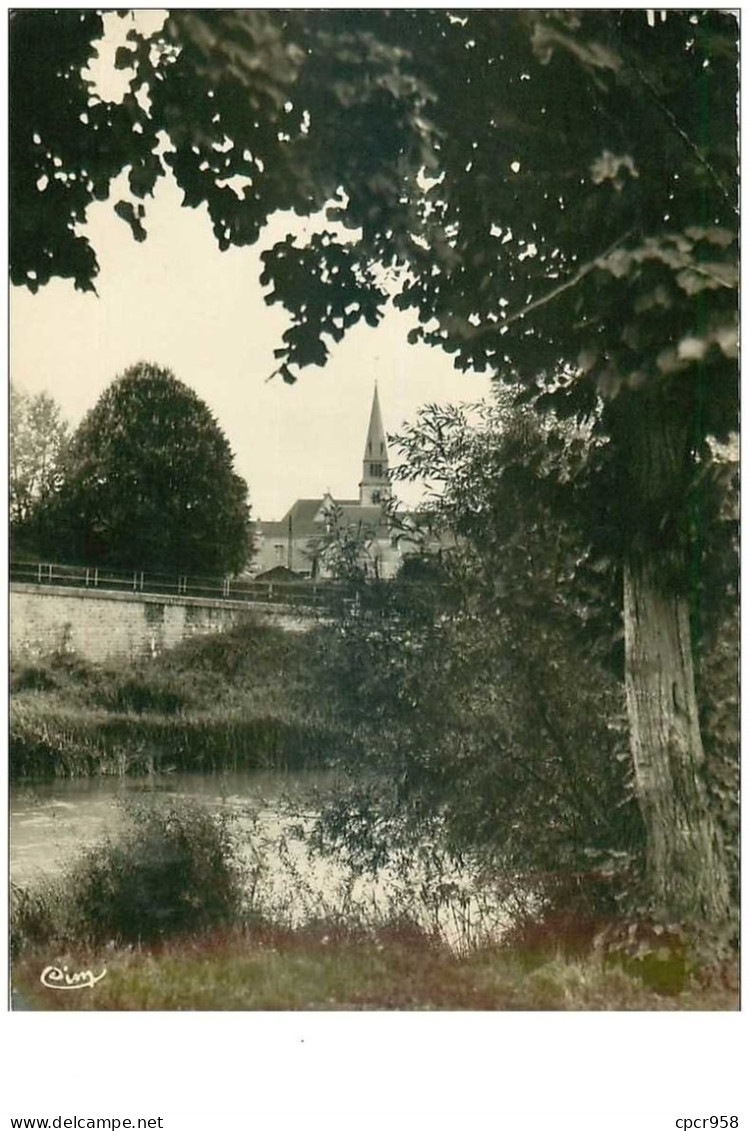 08 .n°34669.attigny.un Coin De L Aisne. Cpsm 15 X 10.5 Cm . - Attigny