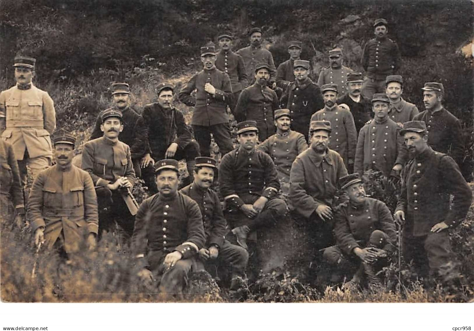 11 . N° 52602 . Narbonne . Carte Photo.militaires - Narbonne