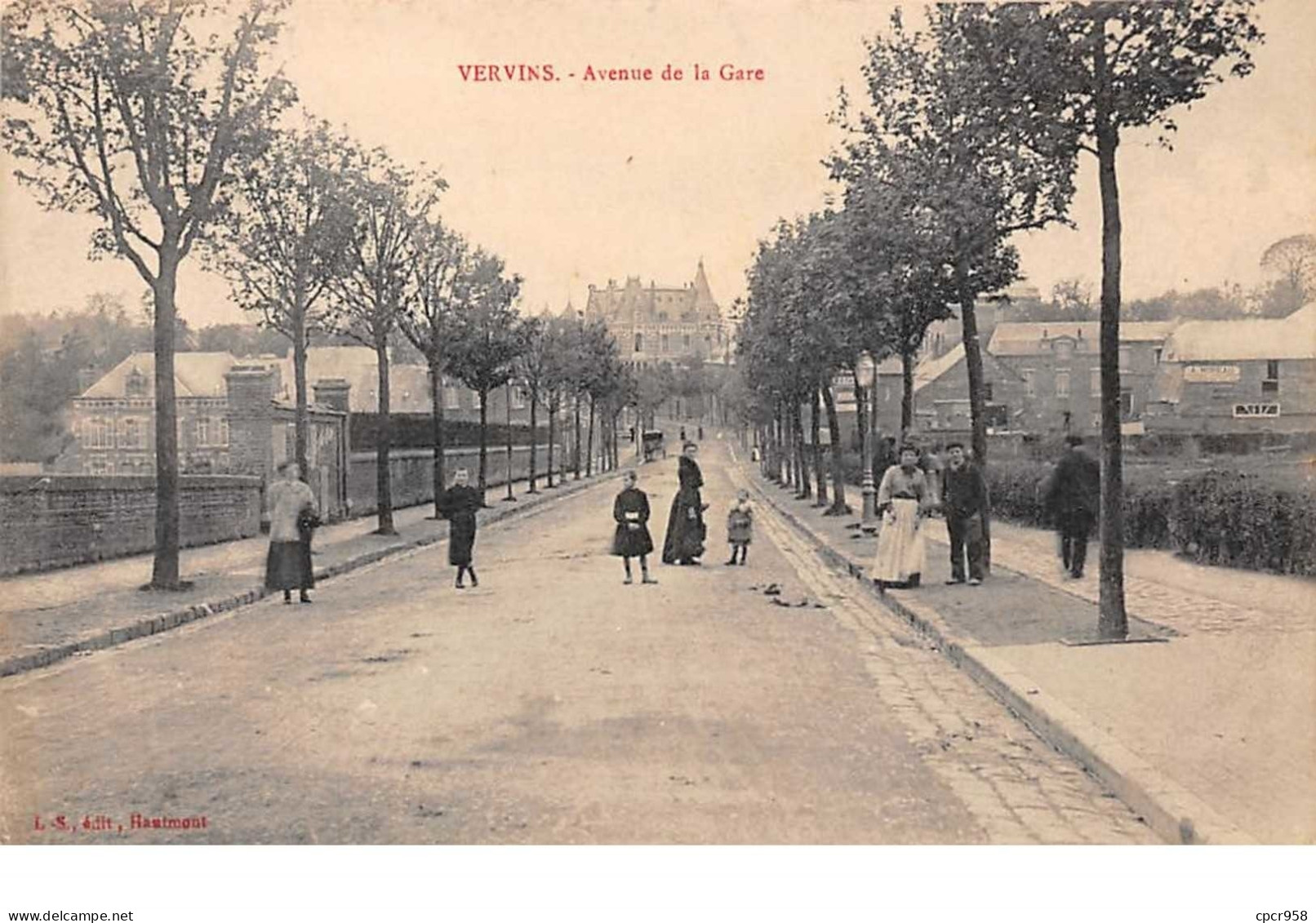 02   .   N°201813   .   VERVINS  .  AVENUE DE LA GARE - Vervins