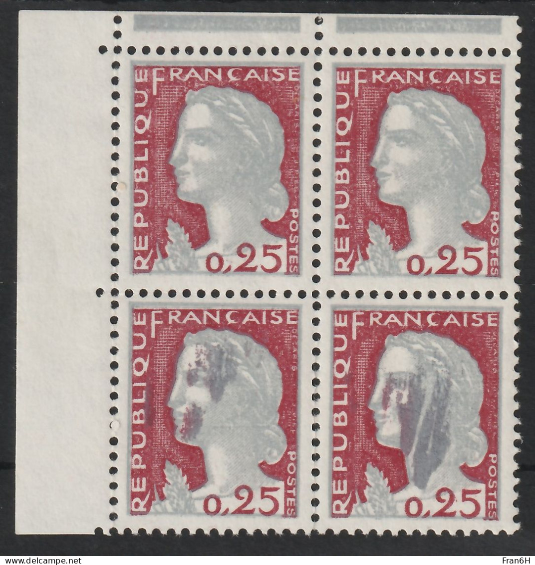 YT N° 1263 - 2 Timbres Maculés Dans Bloc De 4 - Neufs ** - MNH - - Unused Stamps