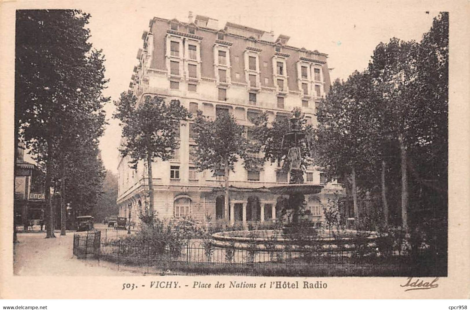 03.AM18093.Vichy.N°503.Place Des Nations Et Hôtel Radio - Vichy