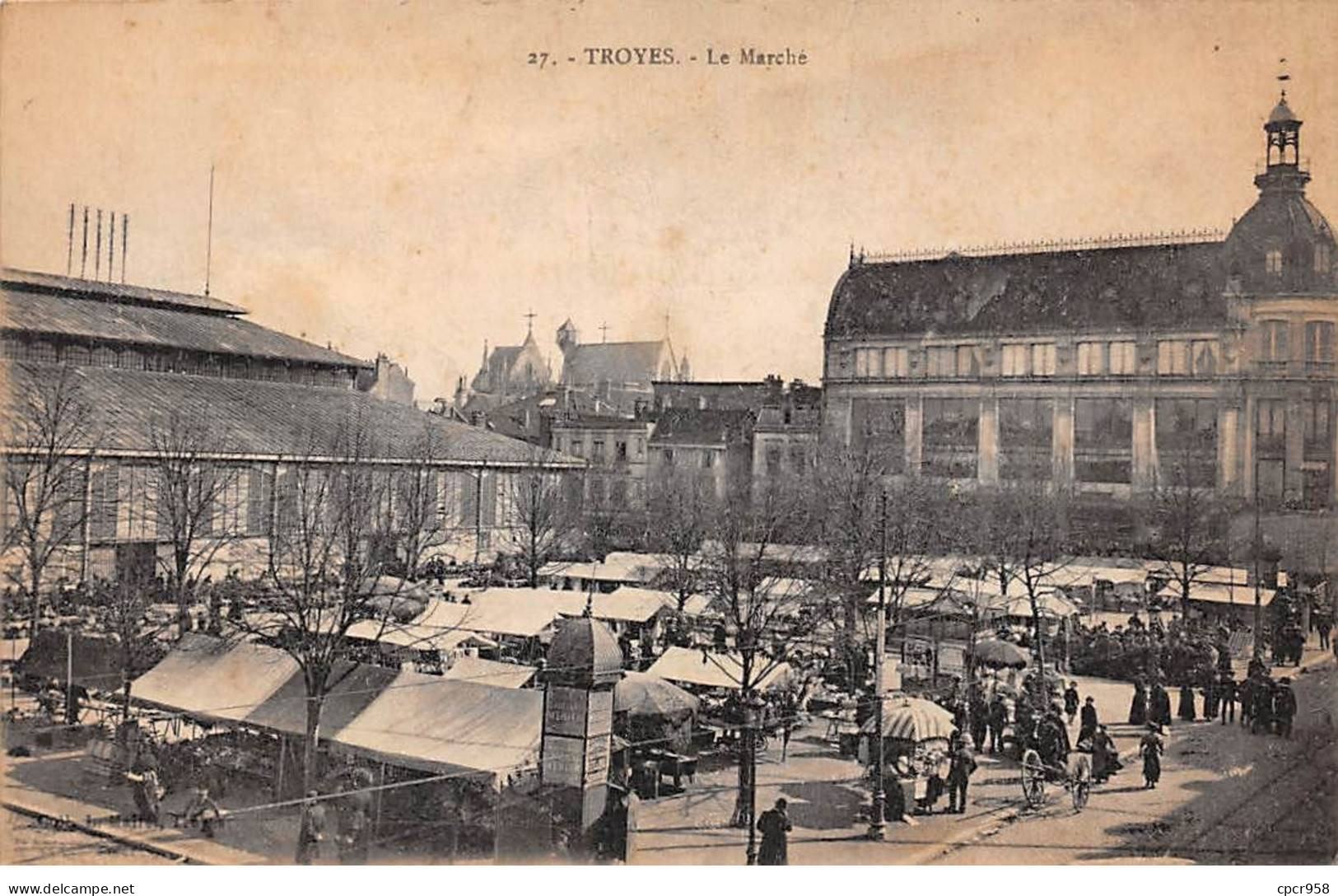 10 - TROYES - SAN41870 - Le Marché - Troyes