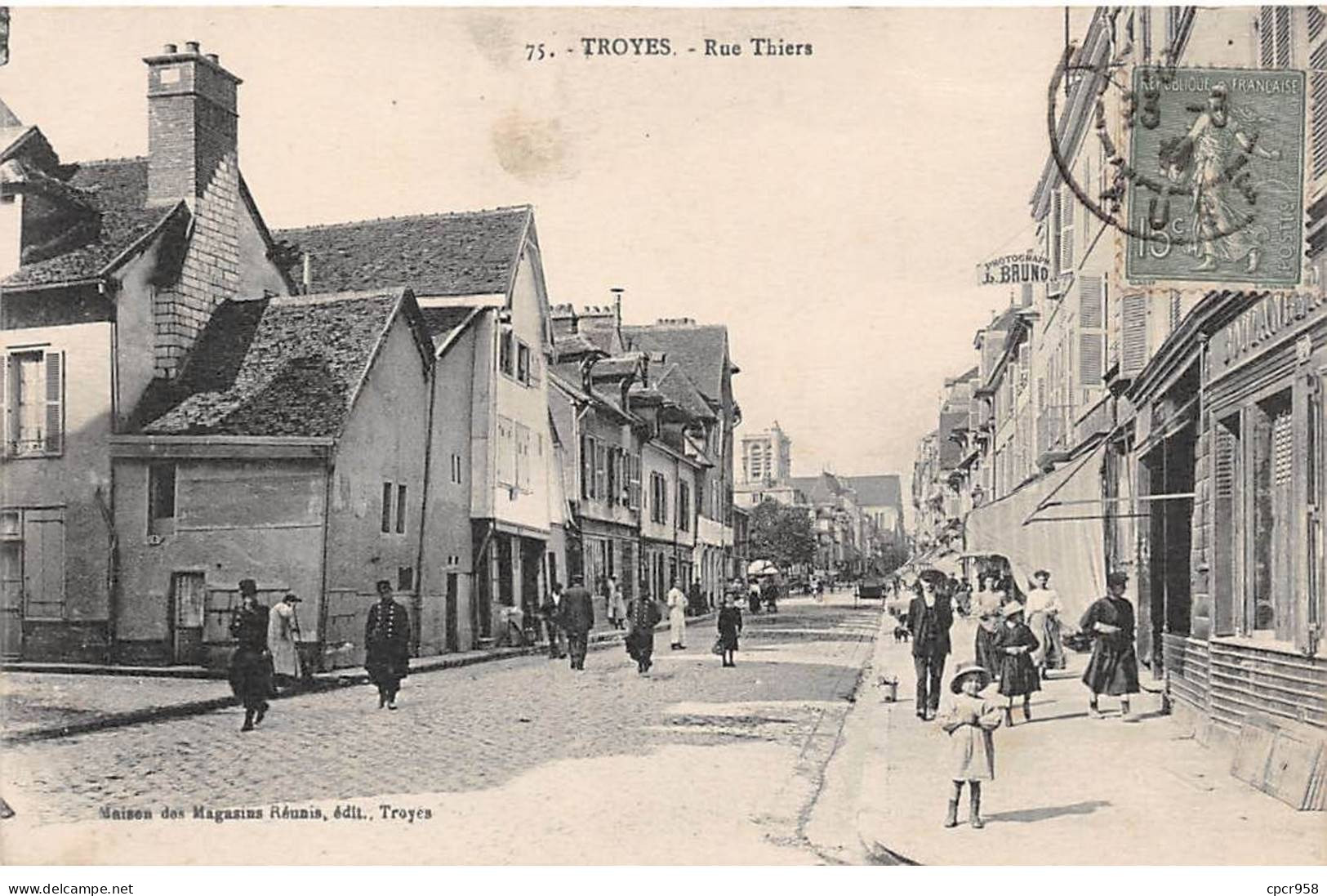 10 - TROYES - SAN58116 - Rue Thiers - Troyes